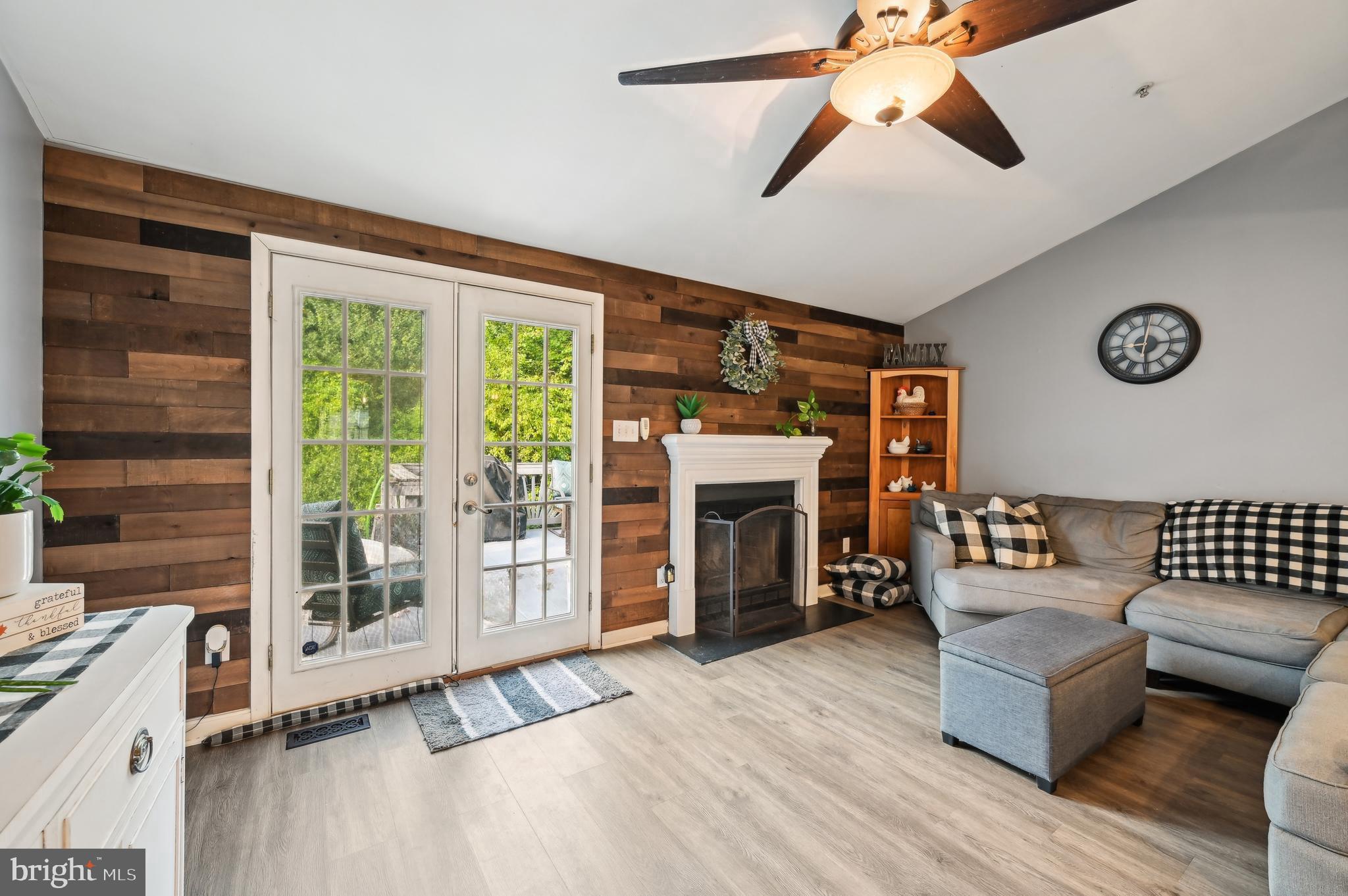 BRISTOL FOREST - Residential