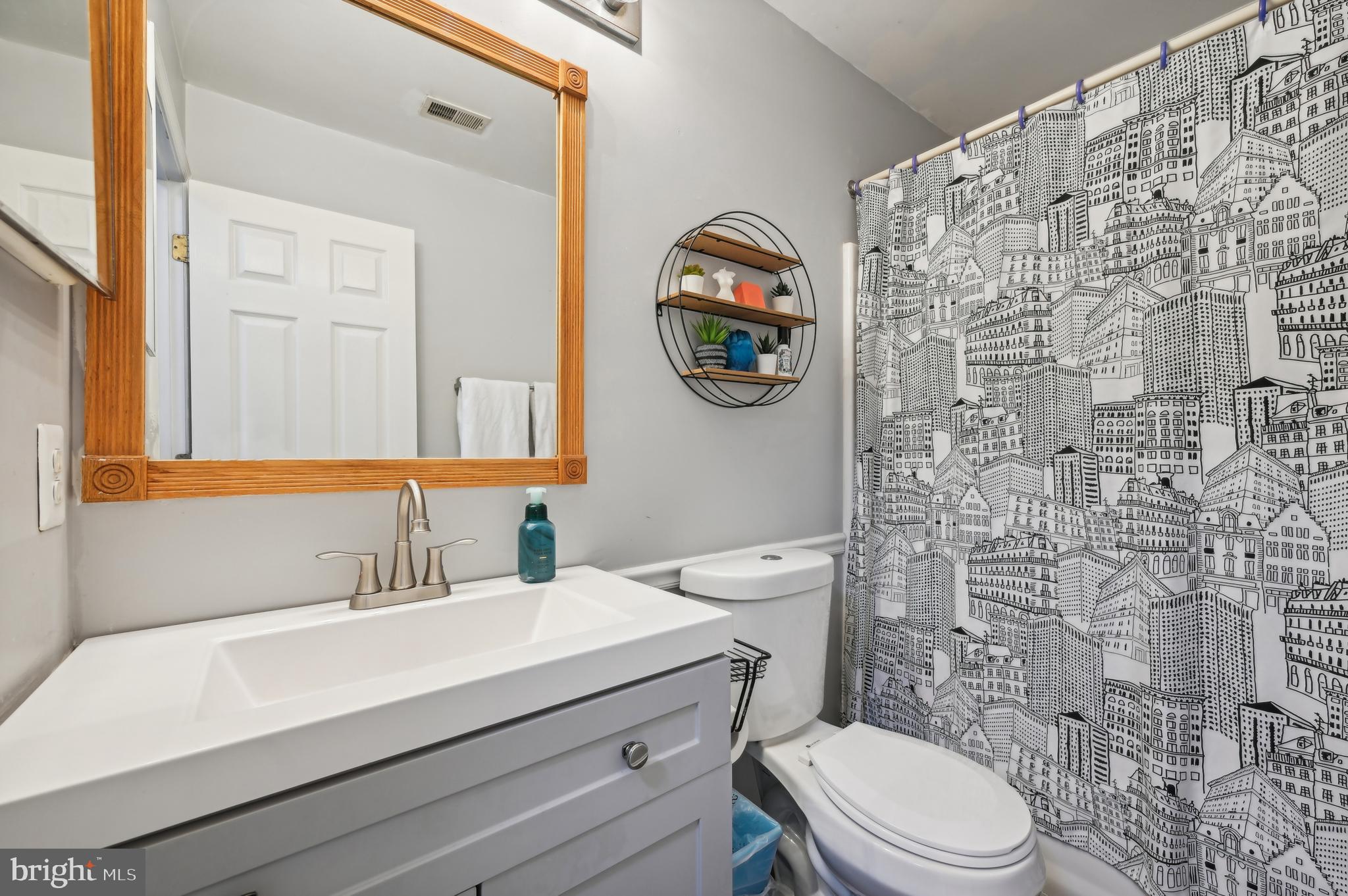 BRISTOL FOREST - Residential