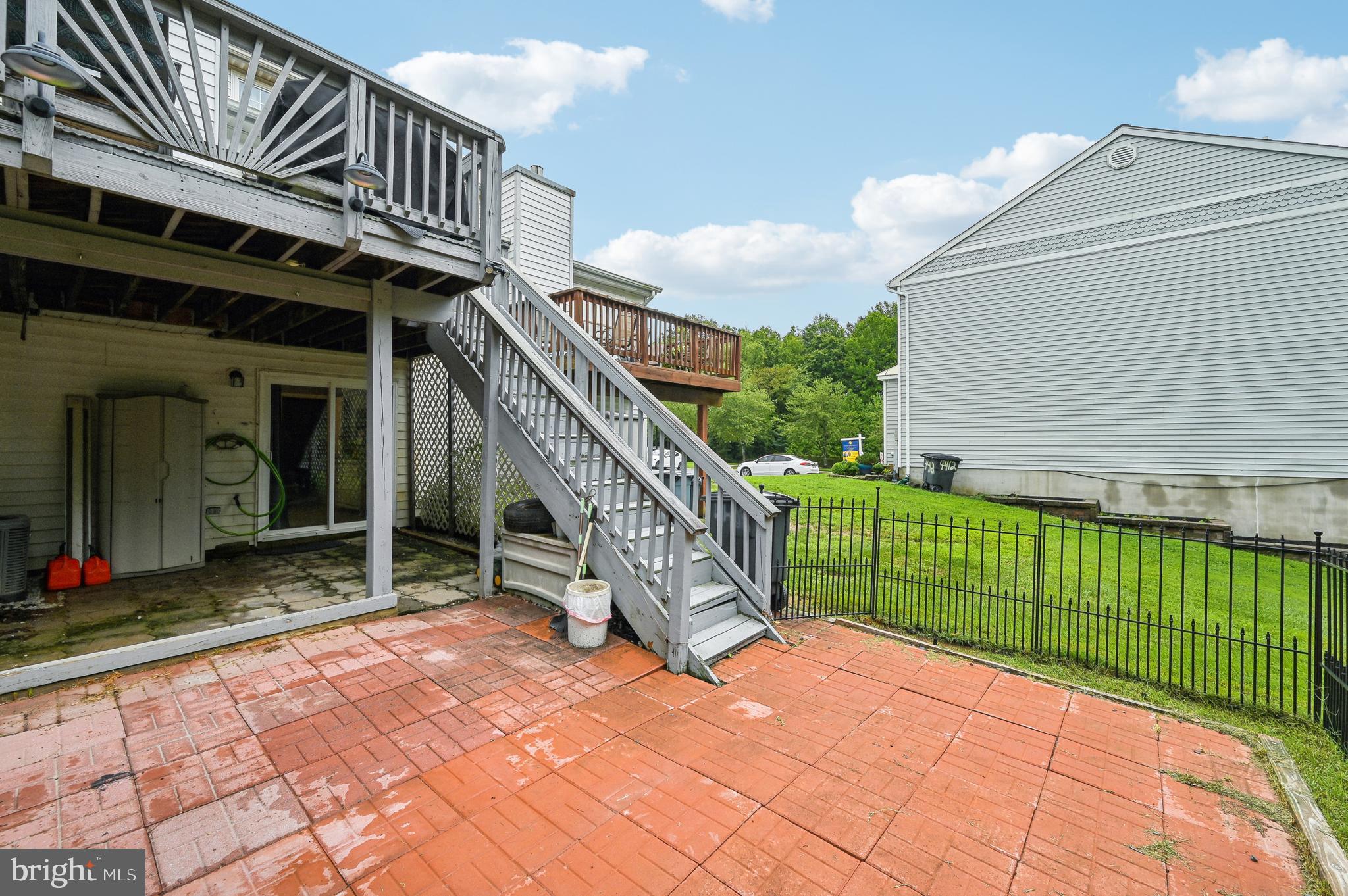 BRISTOL FOREST - Residential