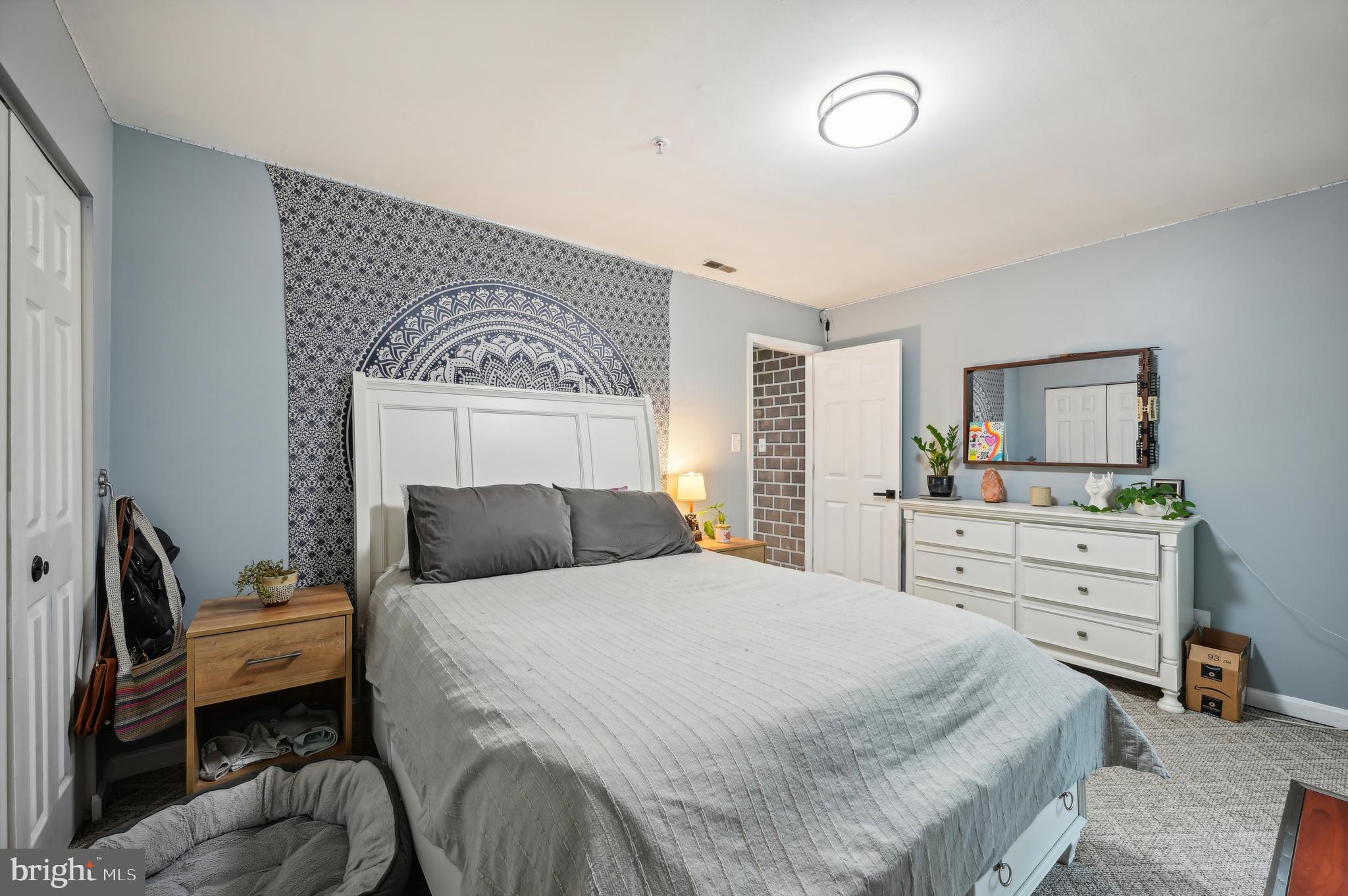 BRISTOL FOREST - Residential