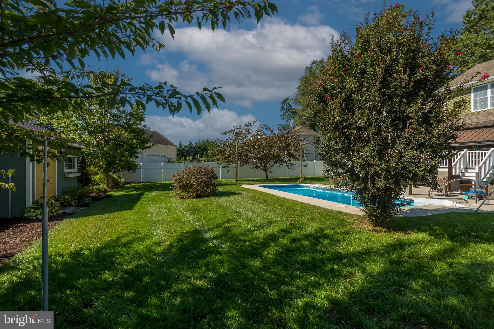 PINEWATER WOODS - Residential