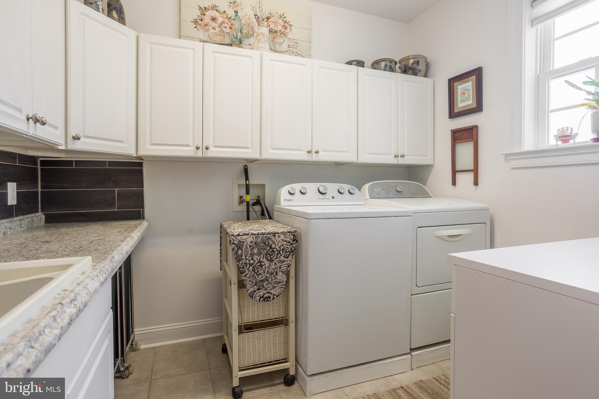 PINEWATER WOODS - Residential