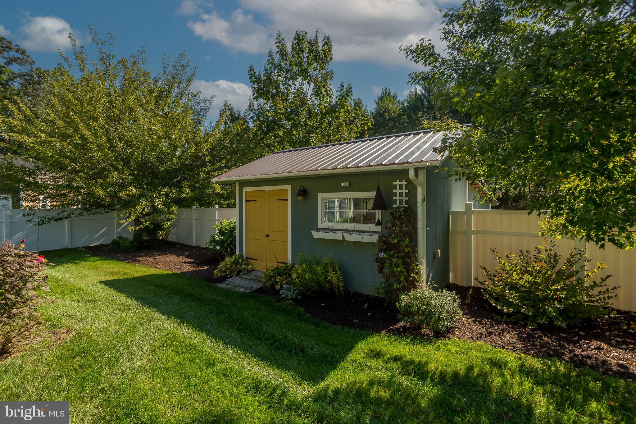 PINEWATER WOODS - Residential