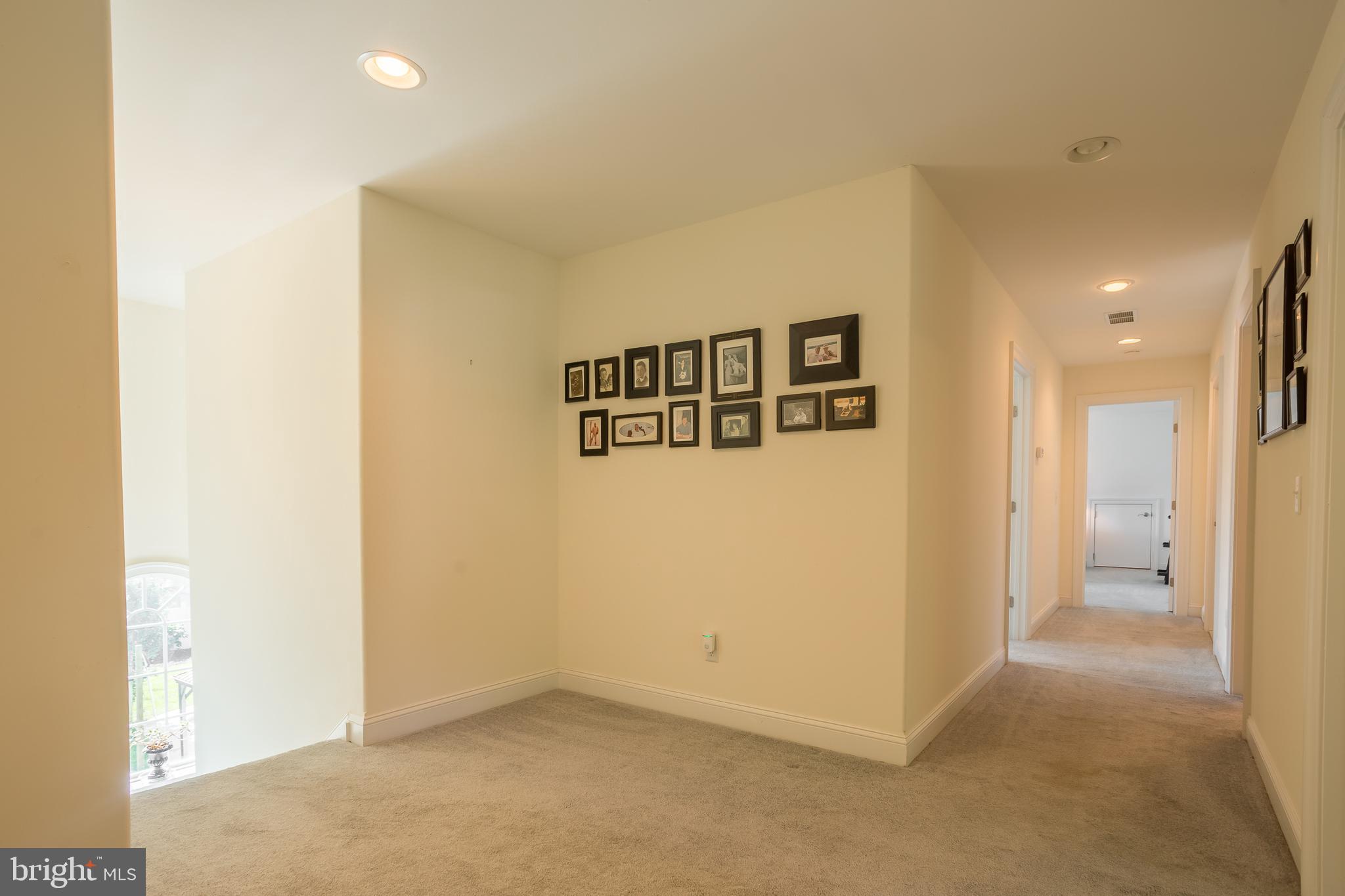 PINEWATER WOODS - Residential