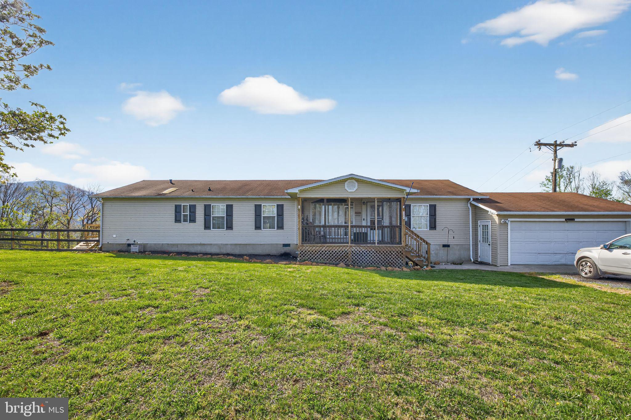 355 CLAN ALPINE WAY