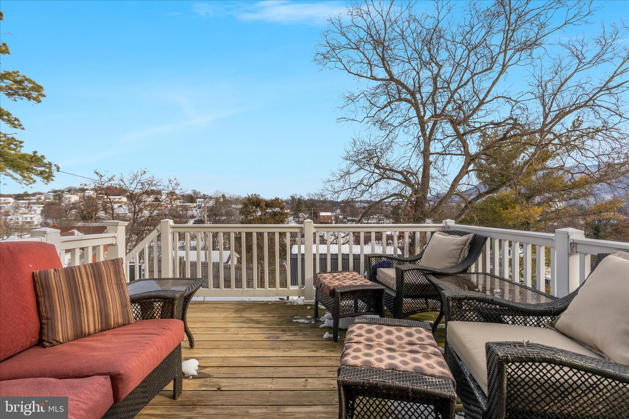 DAVIS STRASBURG - Residential