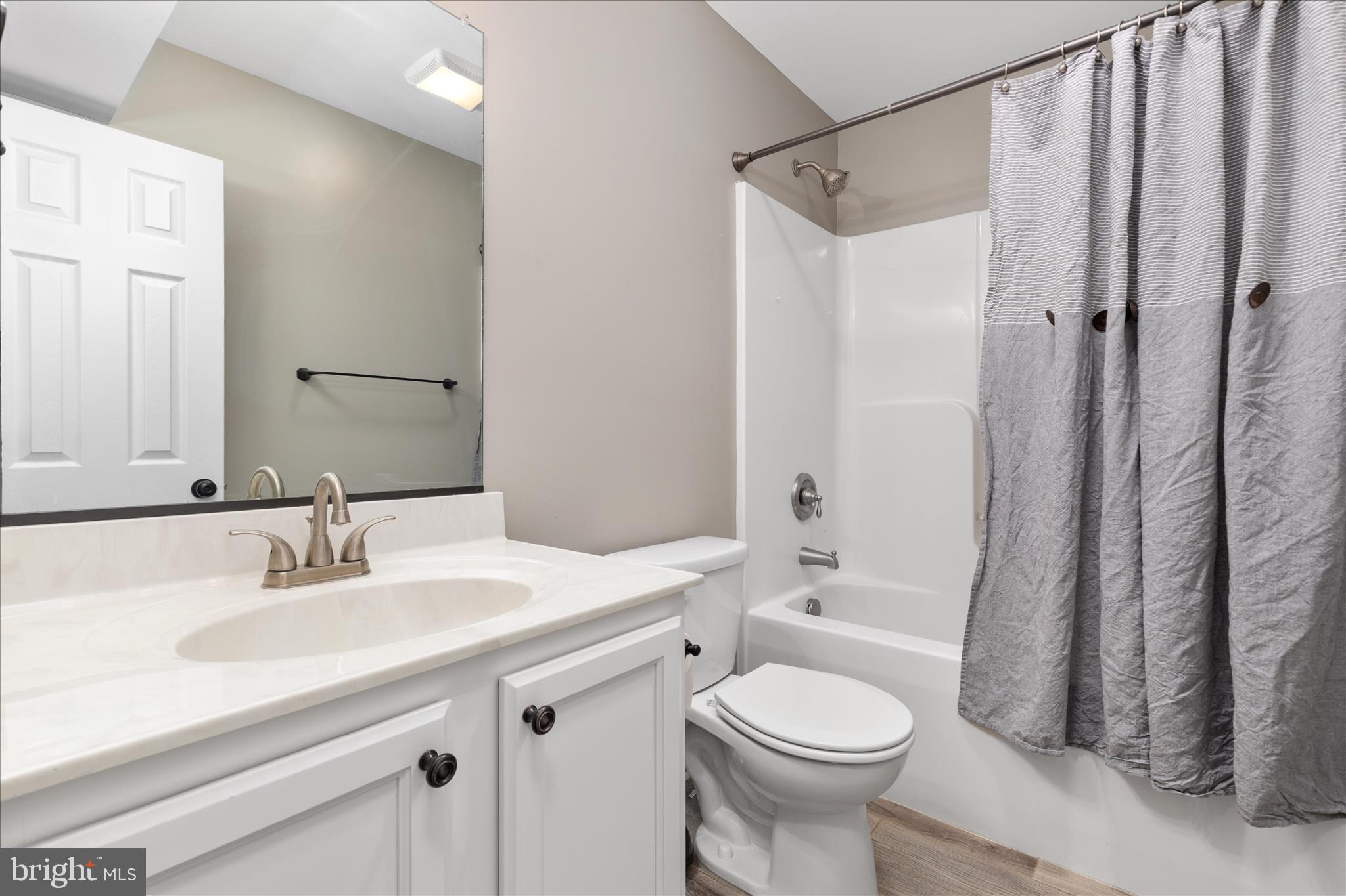 DAVIS STRASBURG - Residential