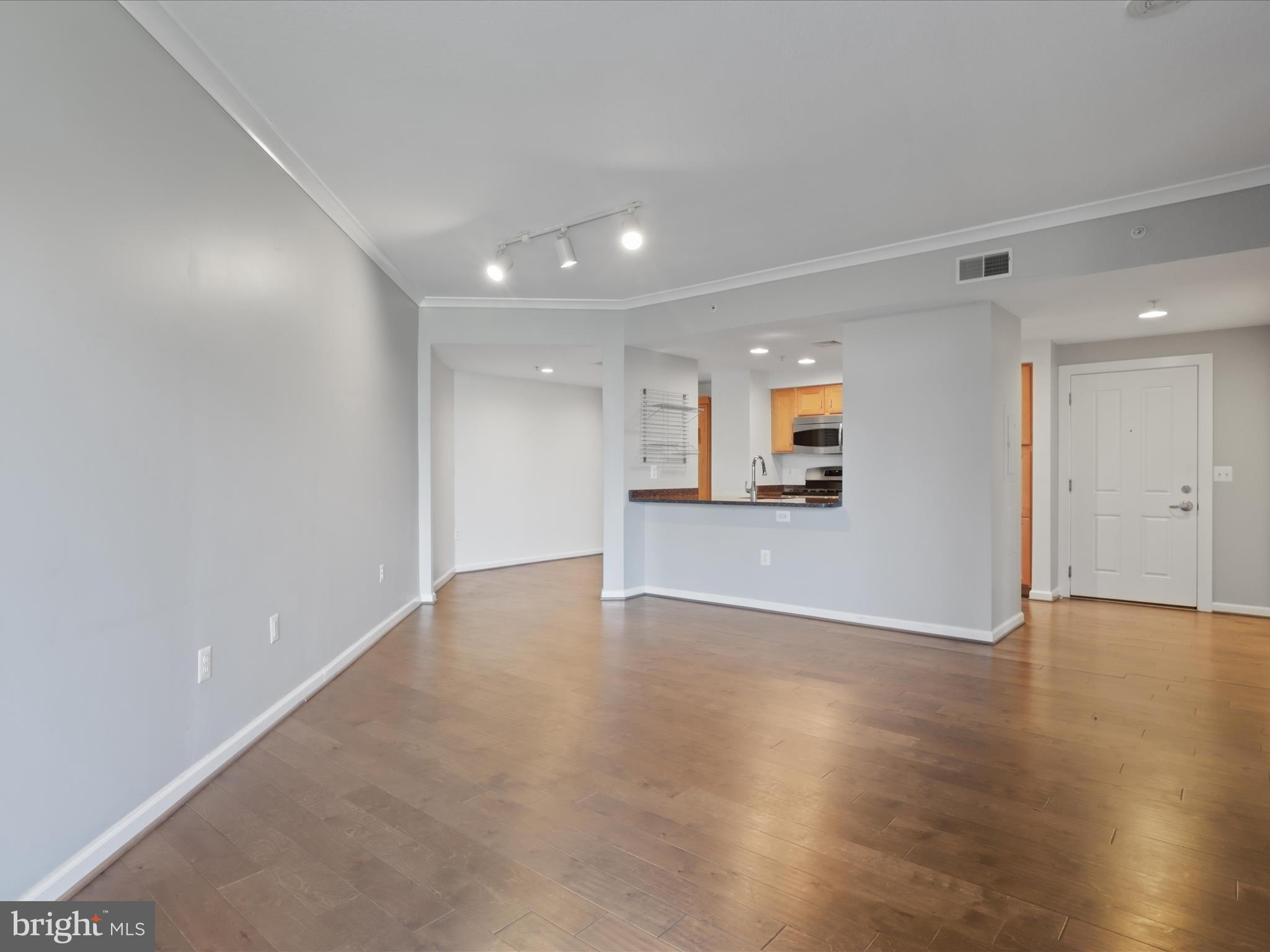 ELAN AT EAST MARKET - Residential