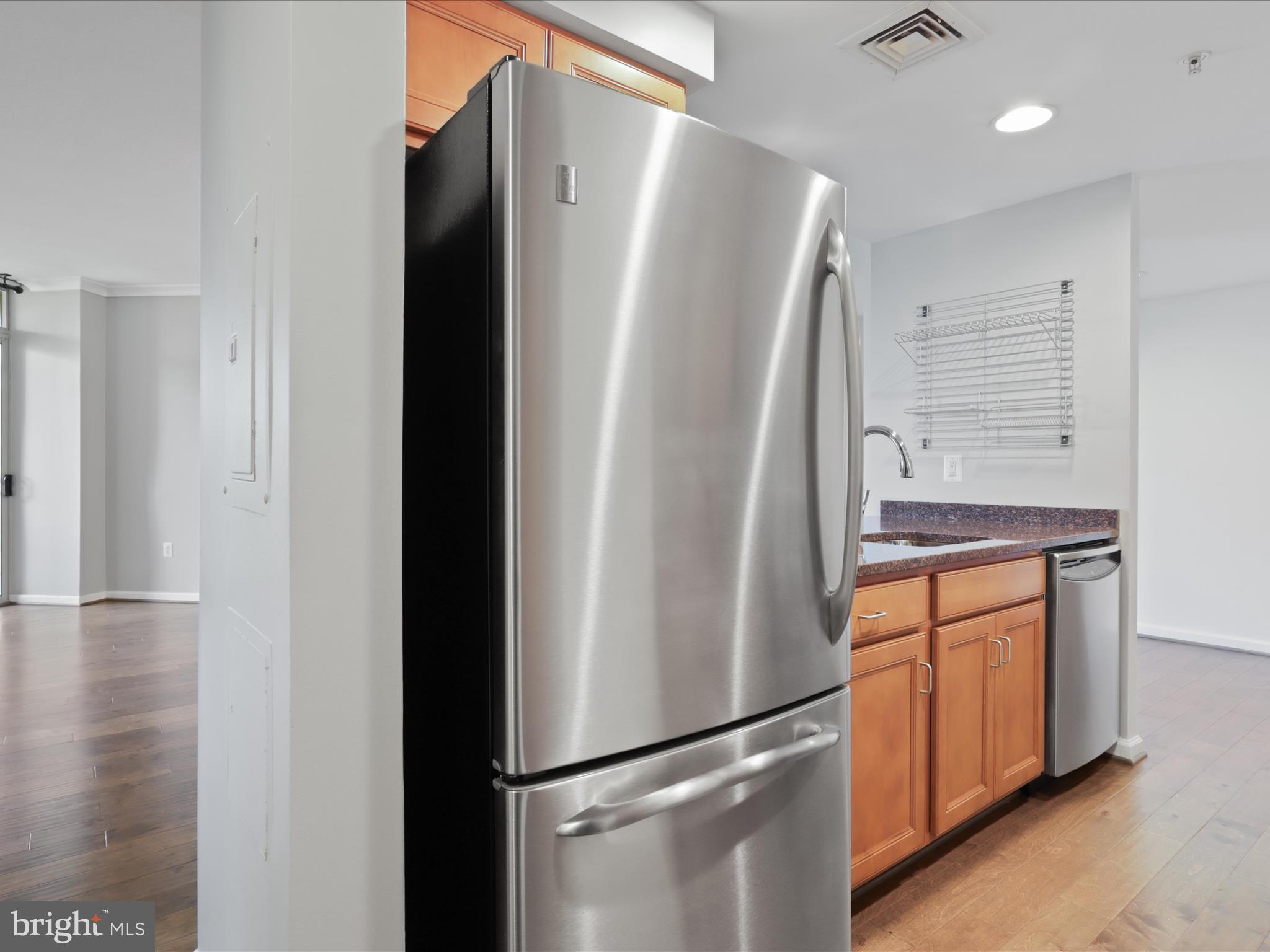 ELAN AT EAST MARKET - Residential