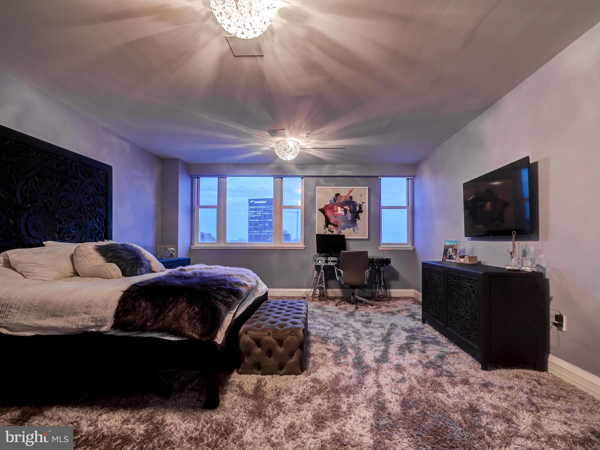 THE RITZ-CARLTON RESIDENCES - Residential