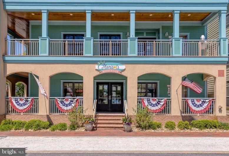 SUNSET ISLAND - Residential