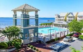 SUNSET ISLAND - Residential