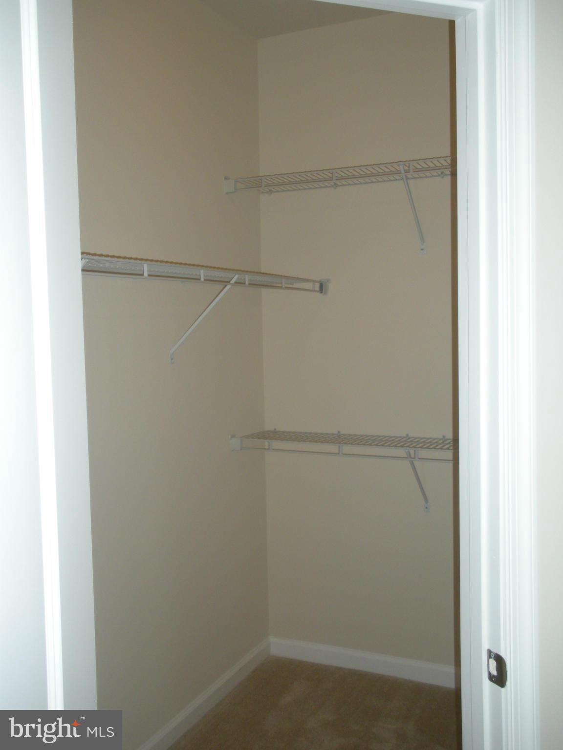 CREEKSIDE VILLAGE AT TANYARD SPRINGS - Residential Lease