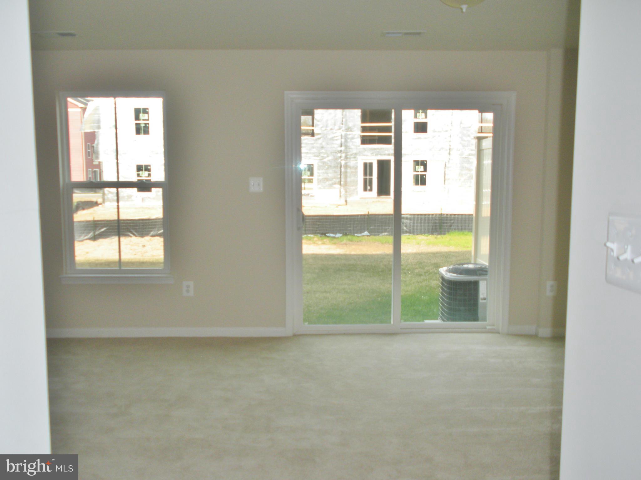 CREEKSIDE VILLAGE AT TANYARD SPRINGS - Residential Lease