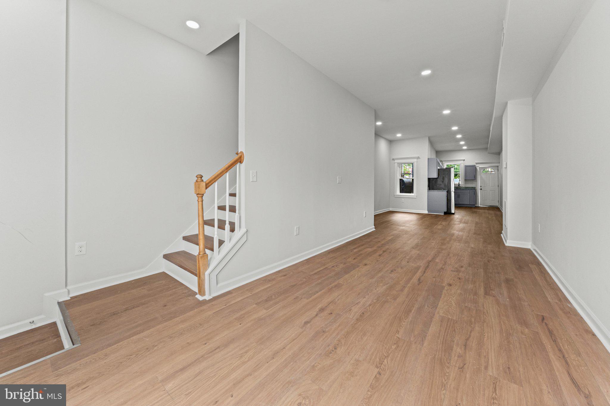 1836 W FAYETTE STREET