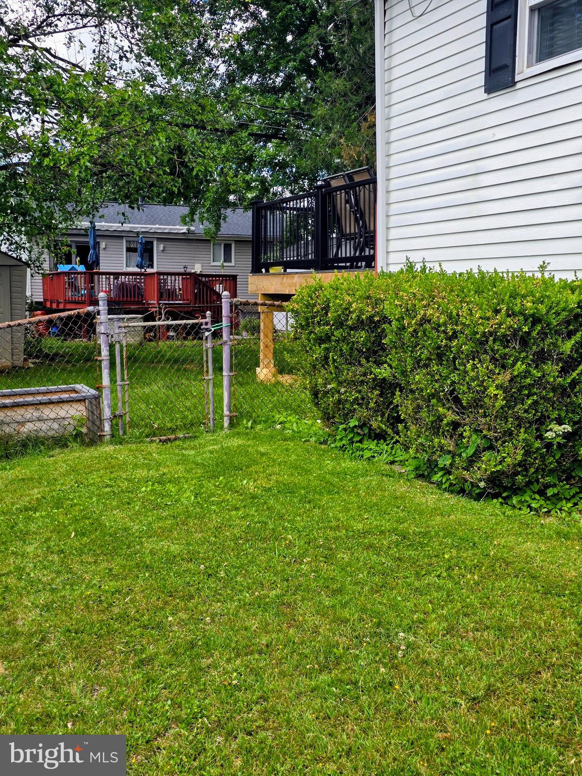 ROSLYN - Residential