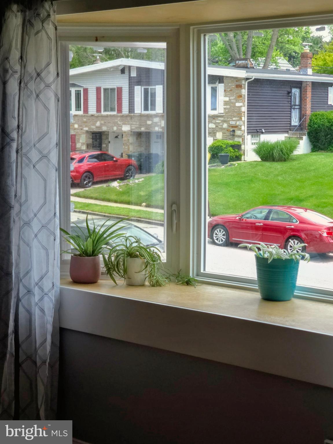 ROSLYN - Residential