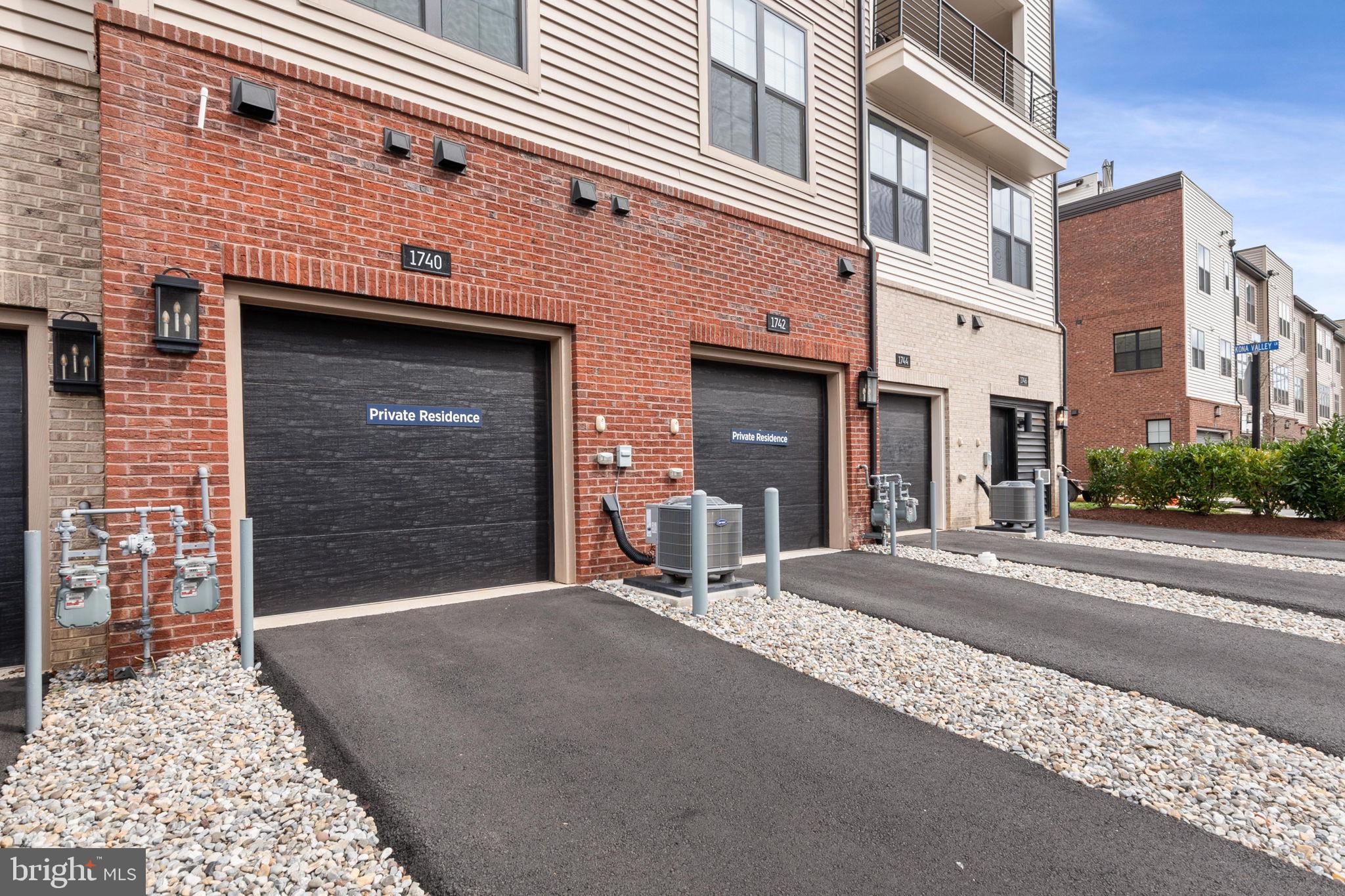 UNION PARK AT MCLEAN - Residential