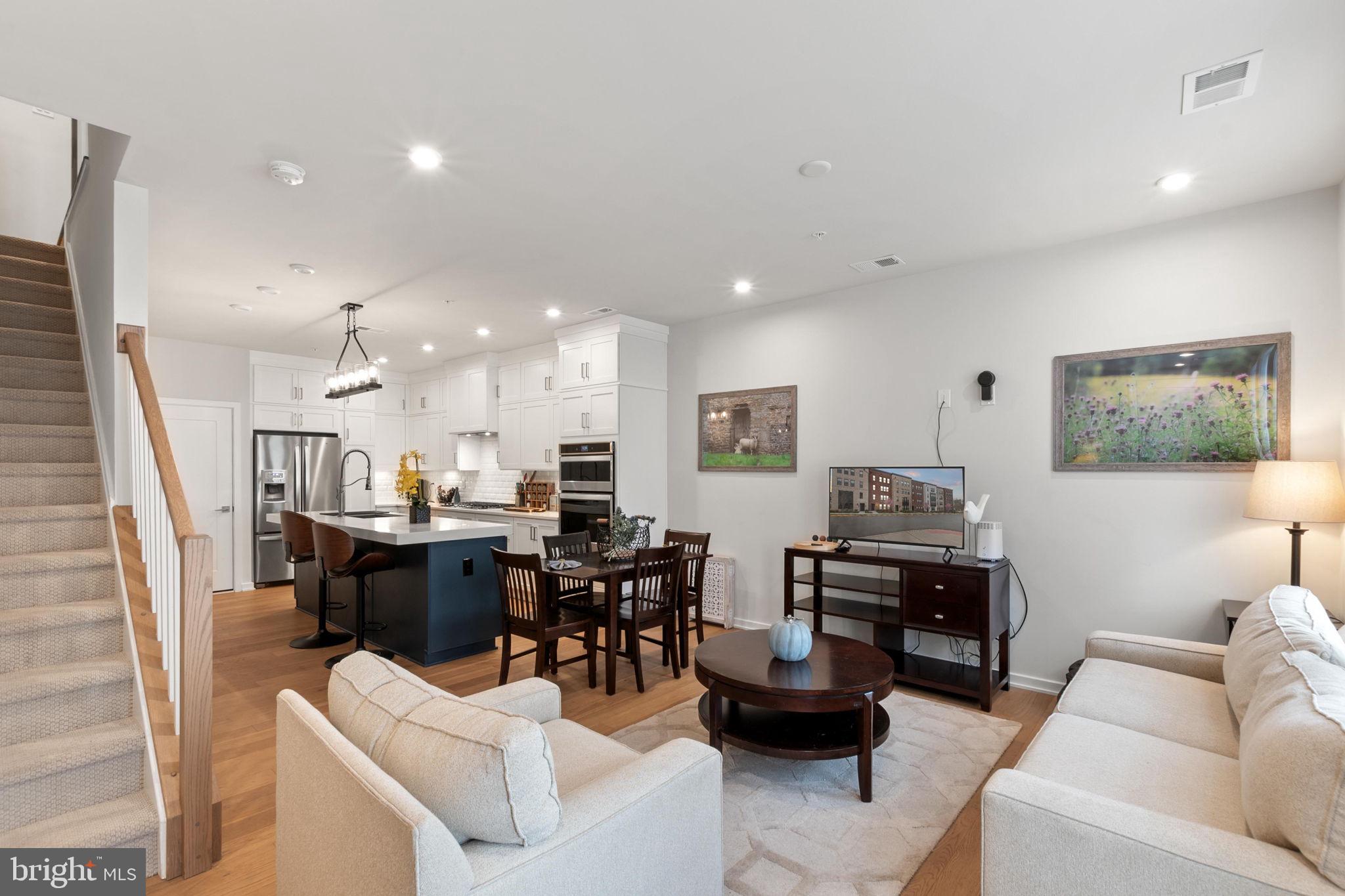 UNION PARK AT MCLEAN - Residential