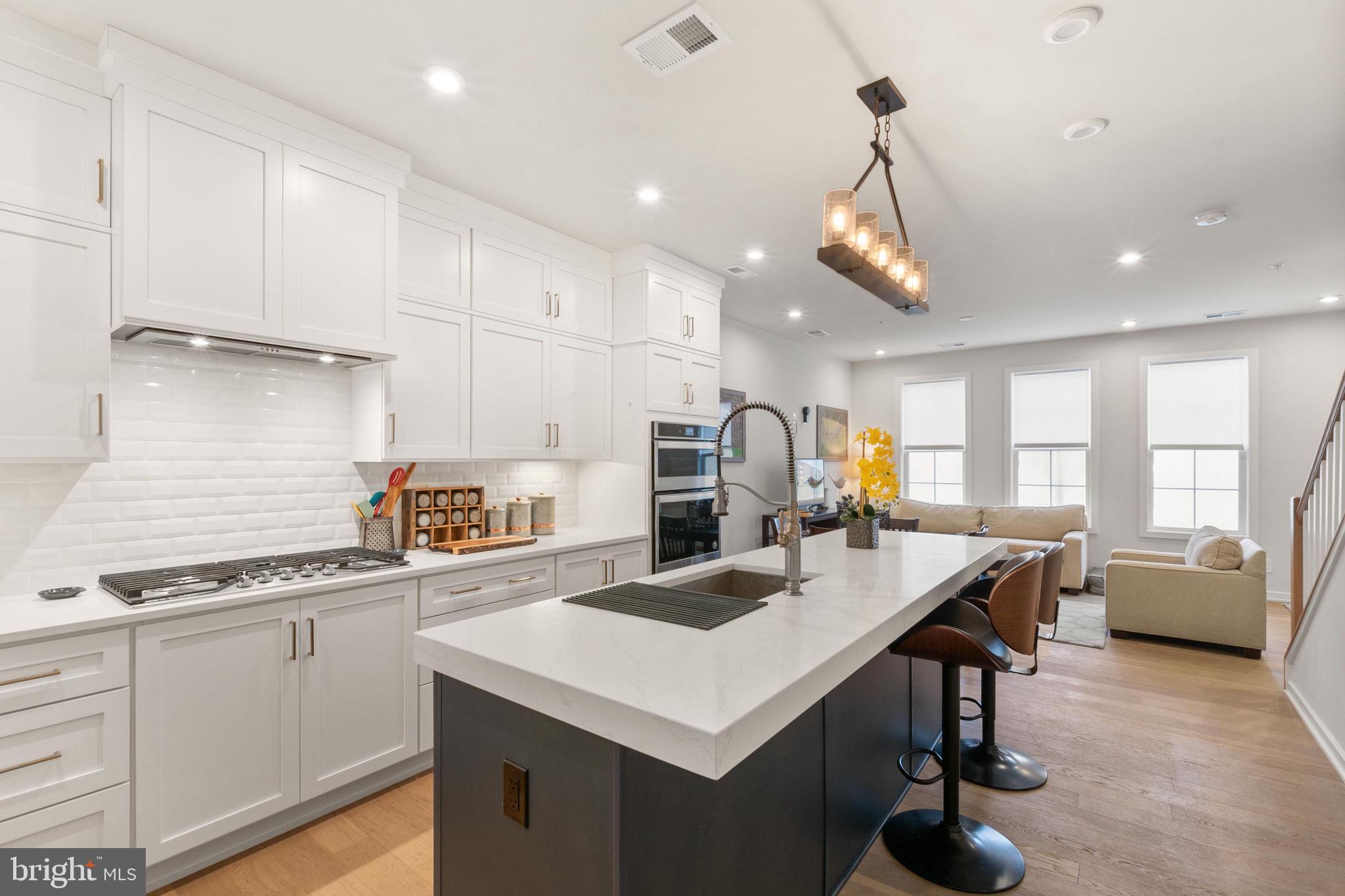 UNION PARK AT MCLEAN - Residential