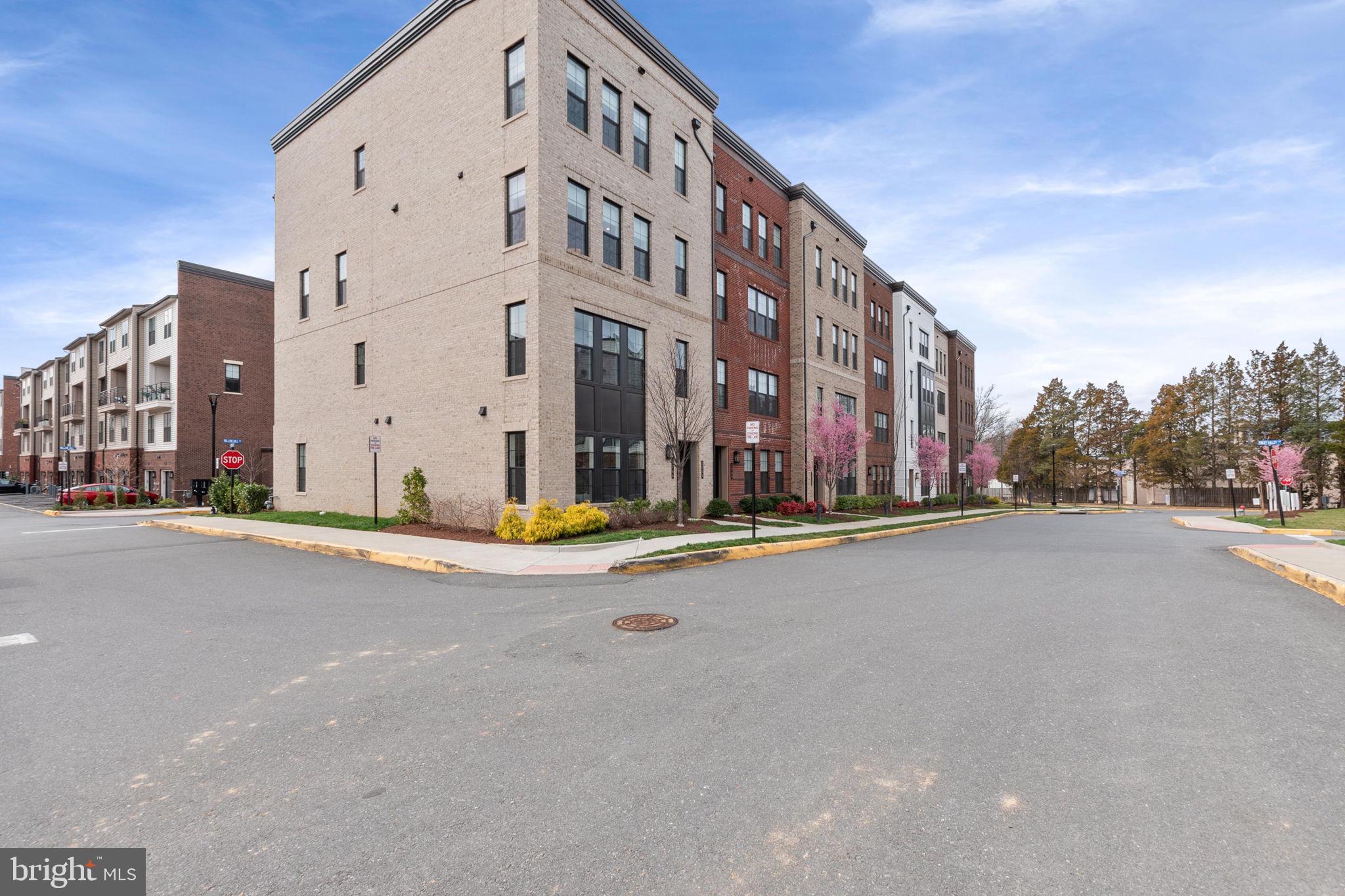 UNION PARK AT MCLEAN - Residential