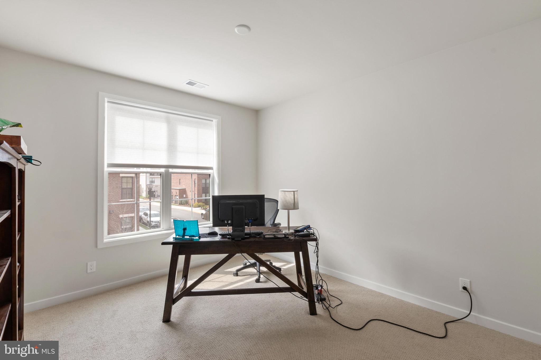 UNION PARK AT MCLEAN - Residential