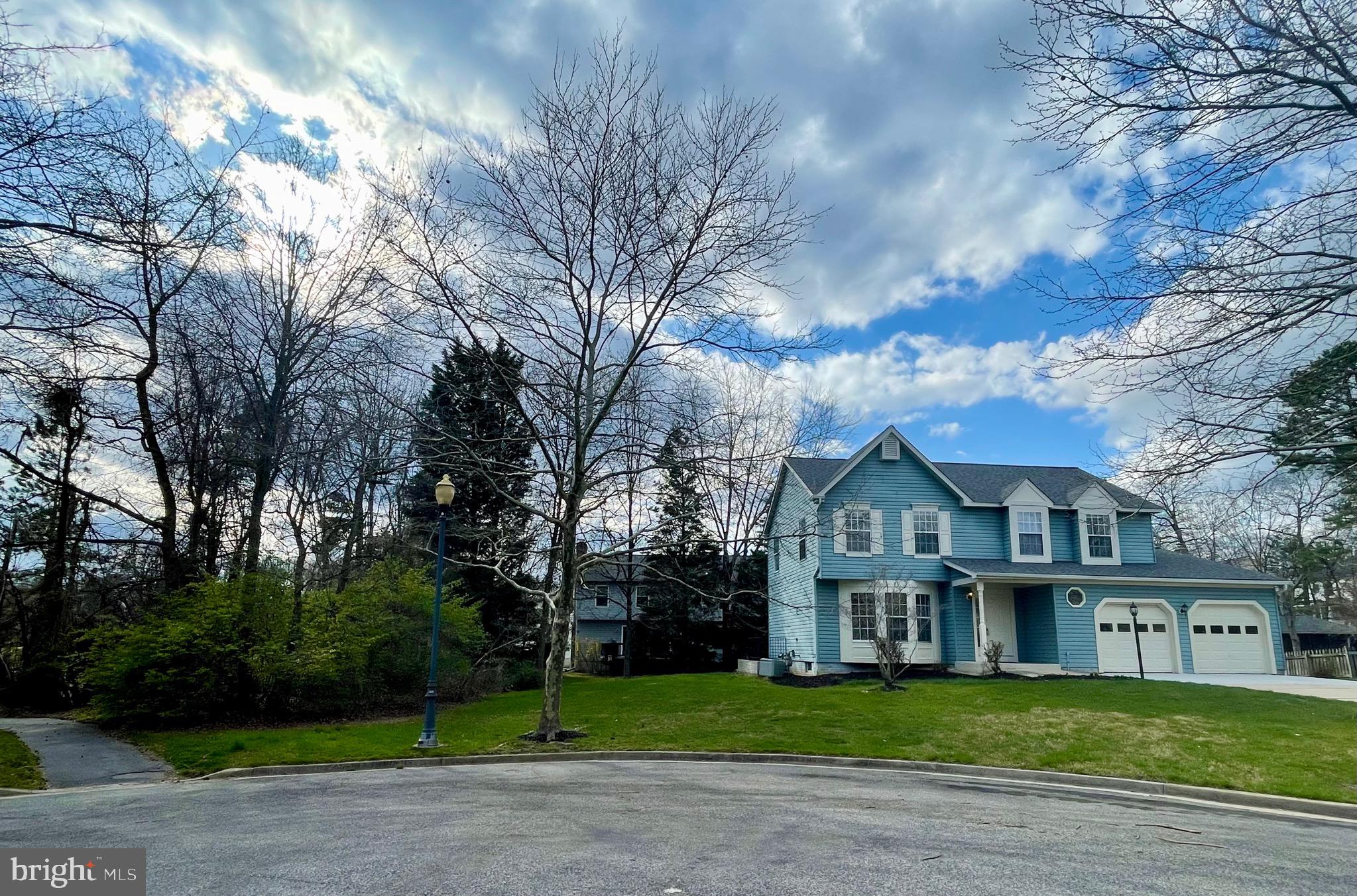 NORTHRIDGE - Residential