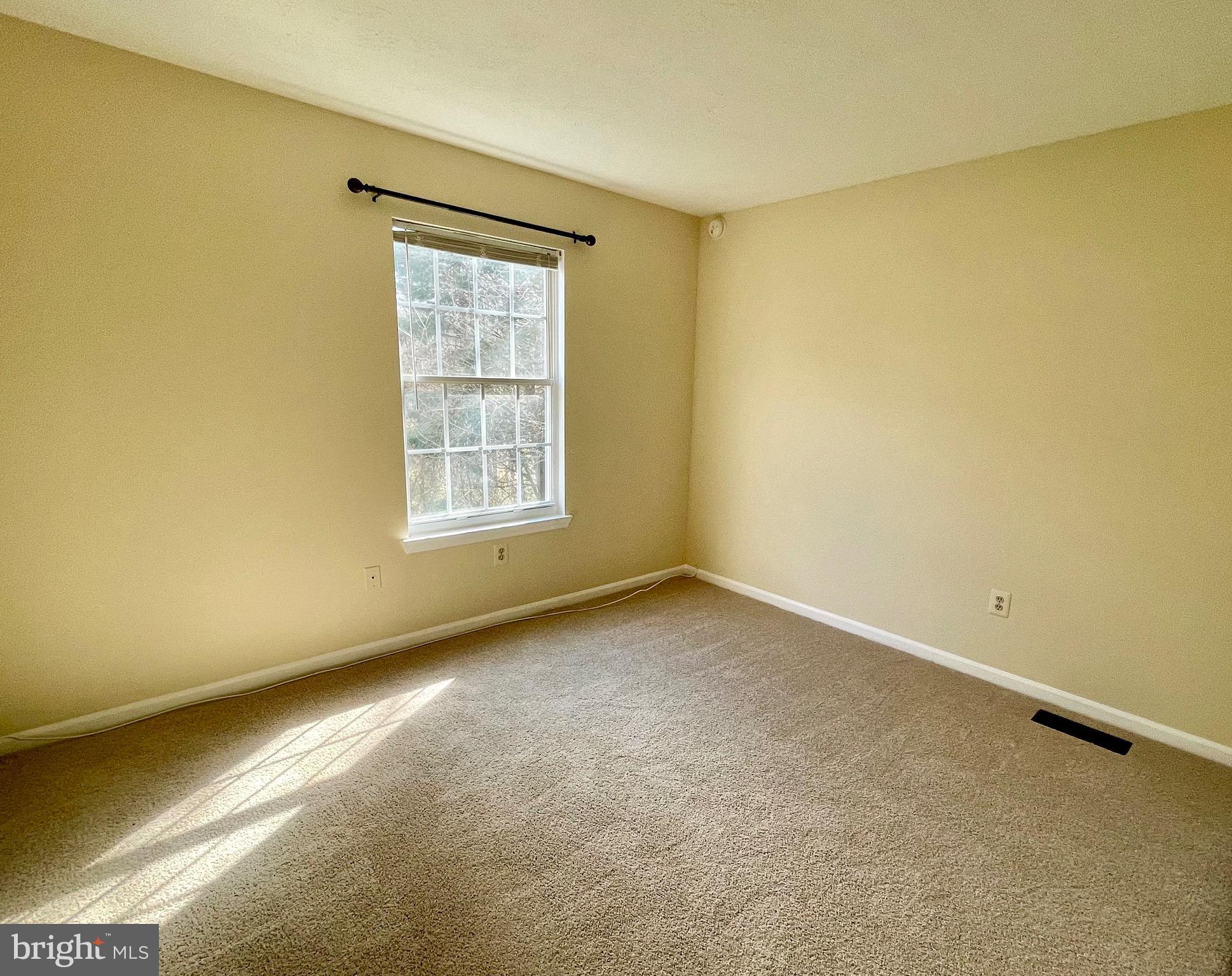 NORTHRIDGE - Residential