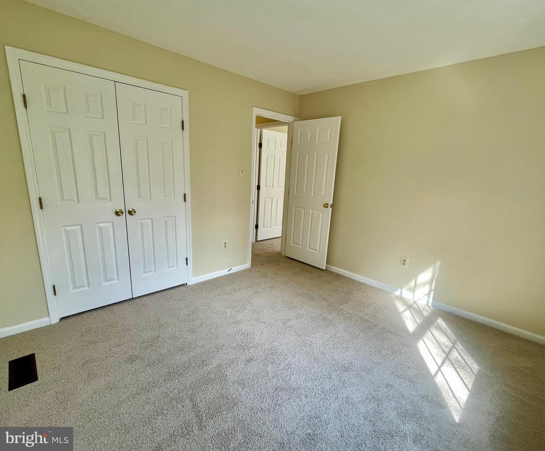 NORTHRIDGE - Residential