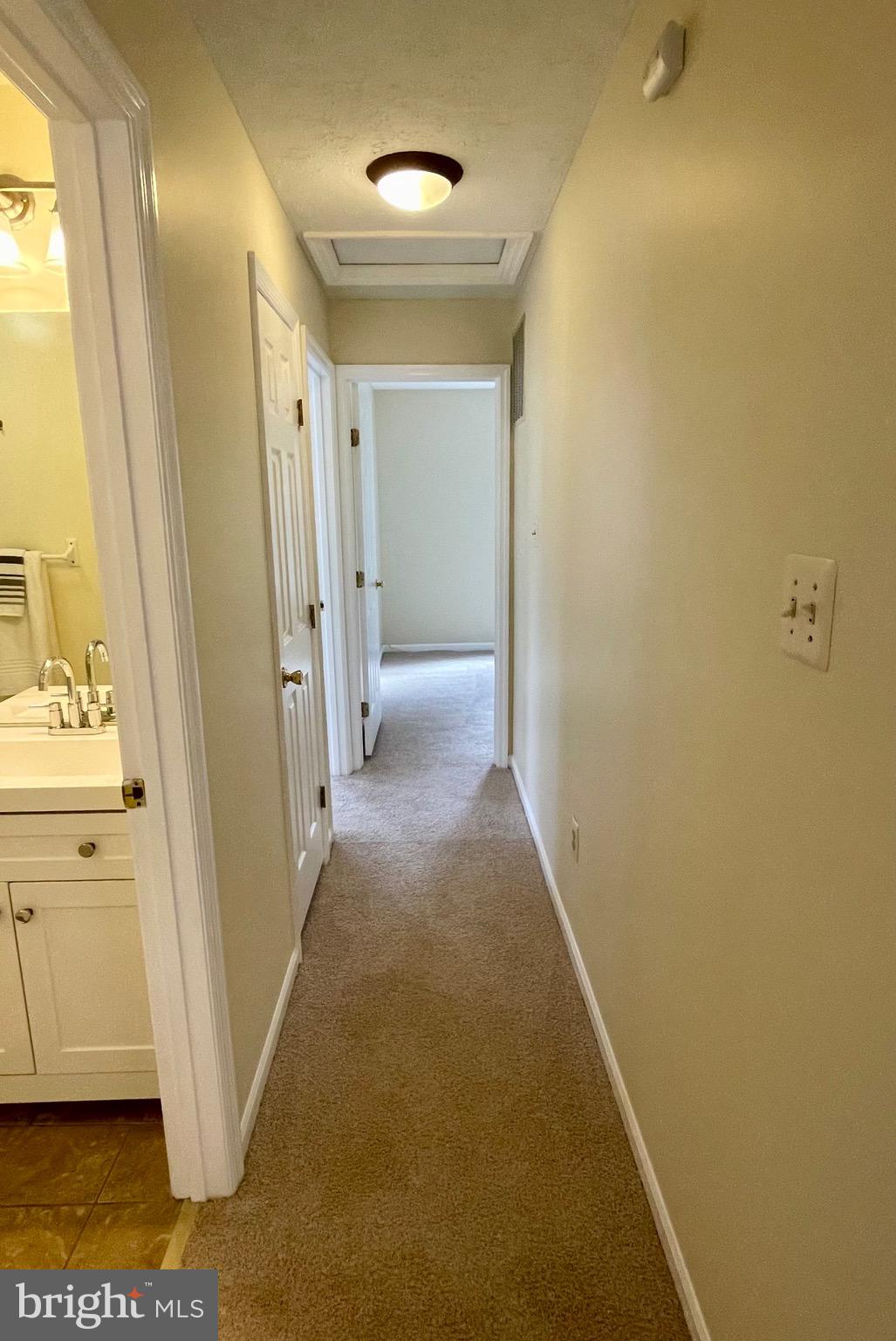 NORTHRIDGE - Residential