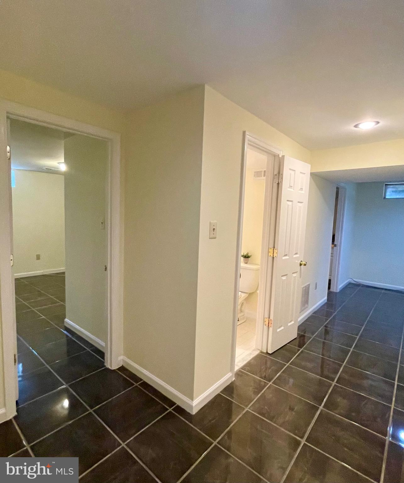 NORTHRIDGE - Residential