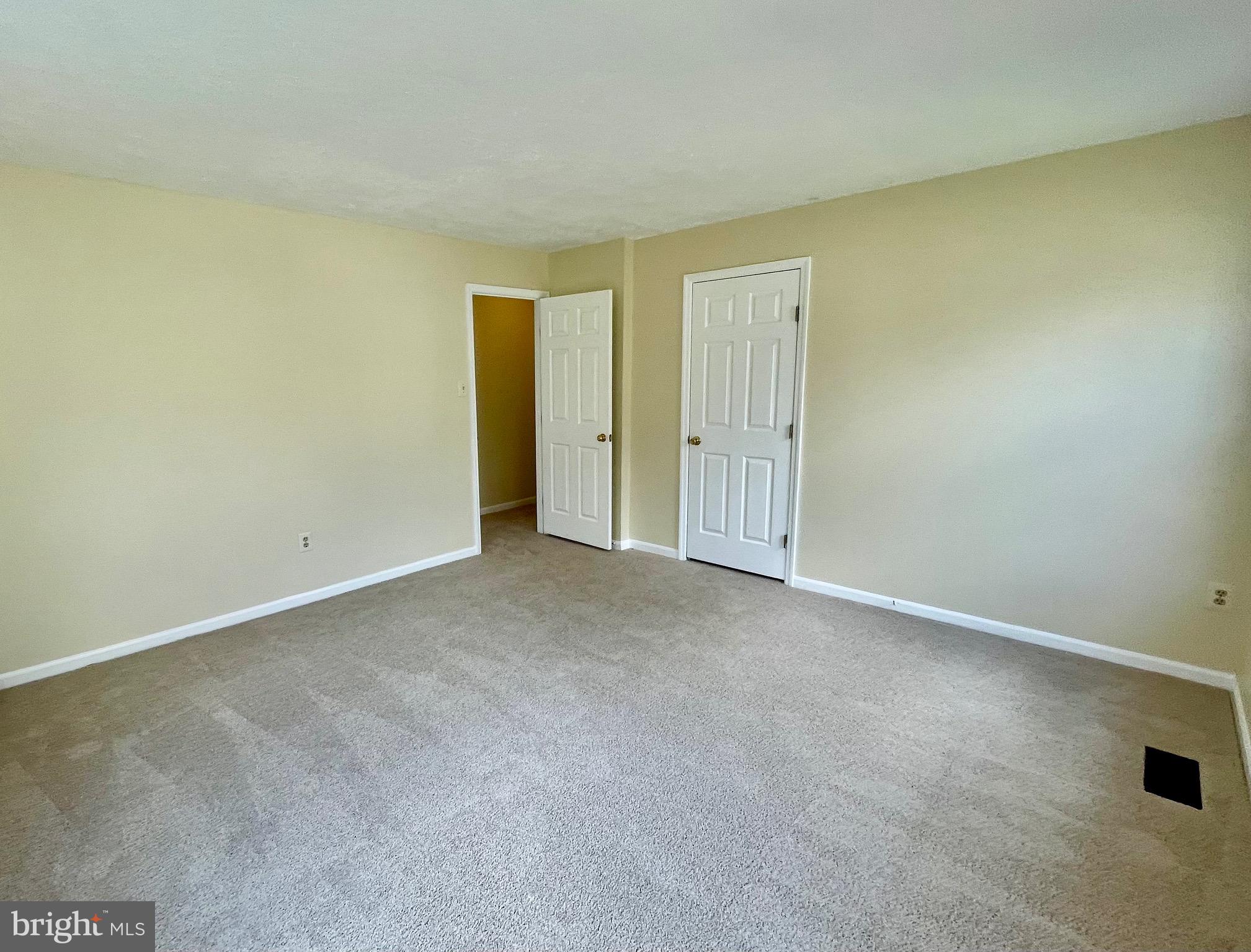 NORTHRIDGE - Residential