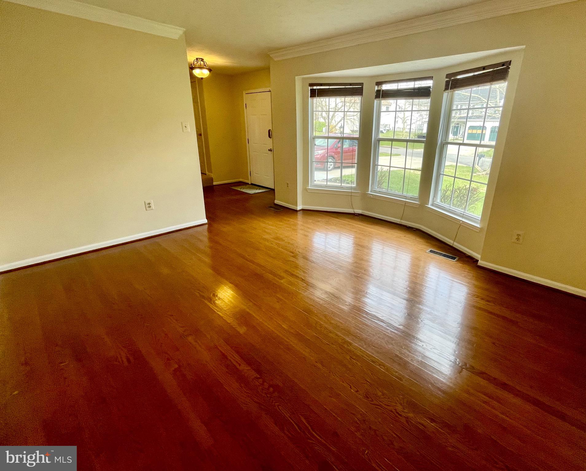 NORTHRIDGE - Residential