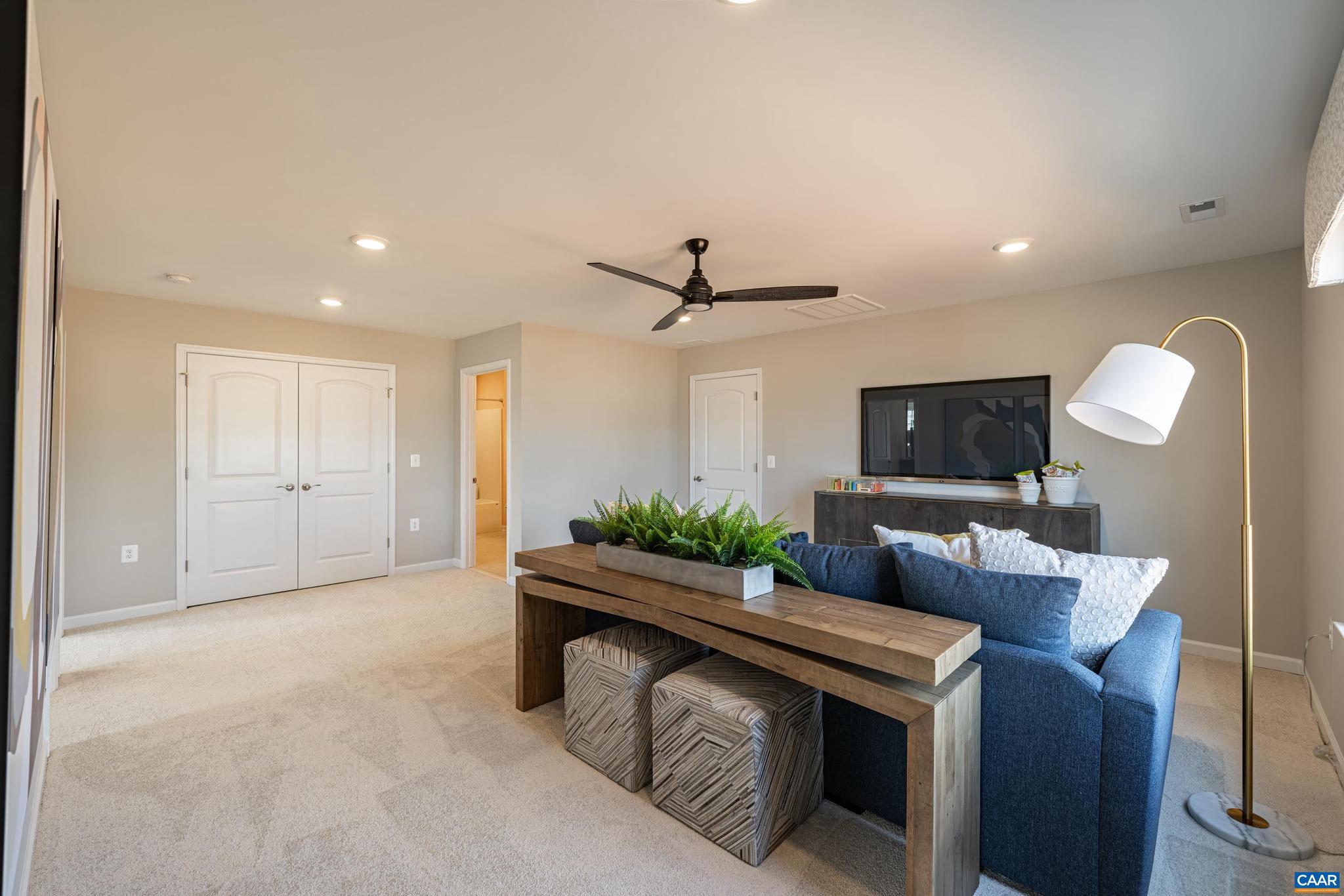 SPRING CREEK - Residential