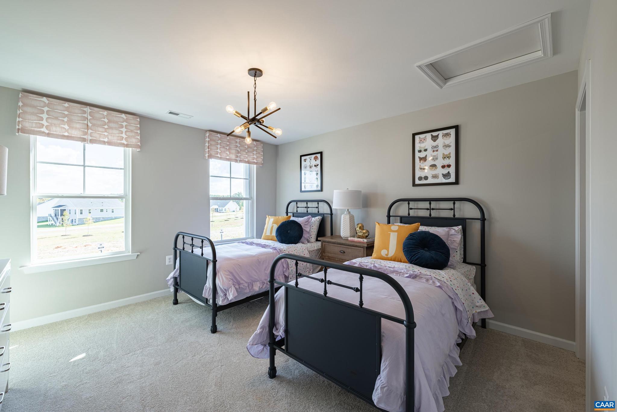 SPRING CREEK - Residential