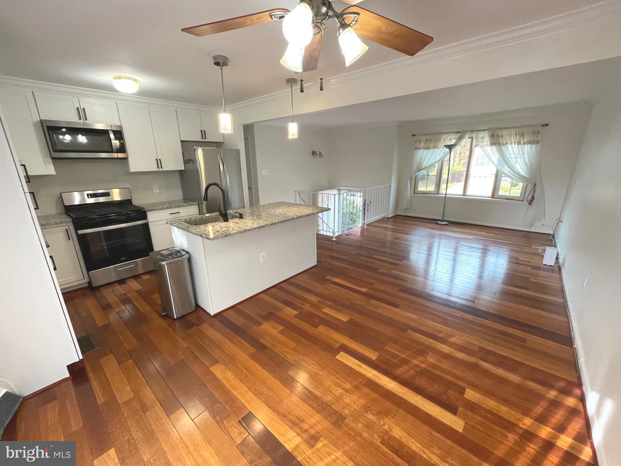 DALE CITY - Residential Lease