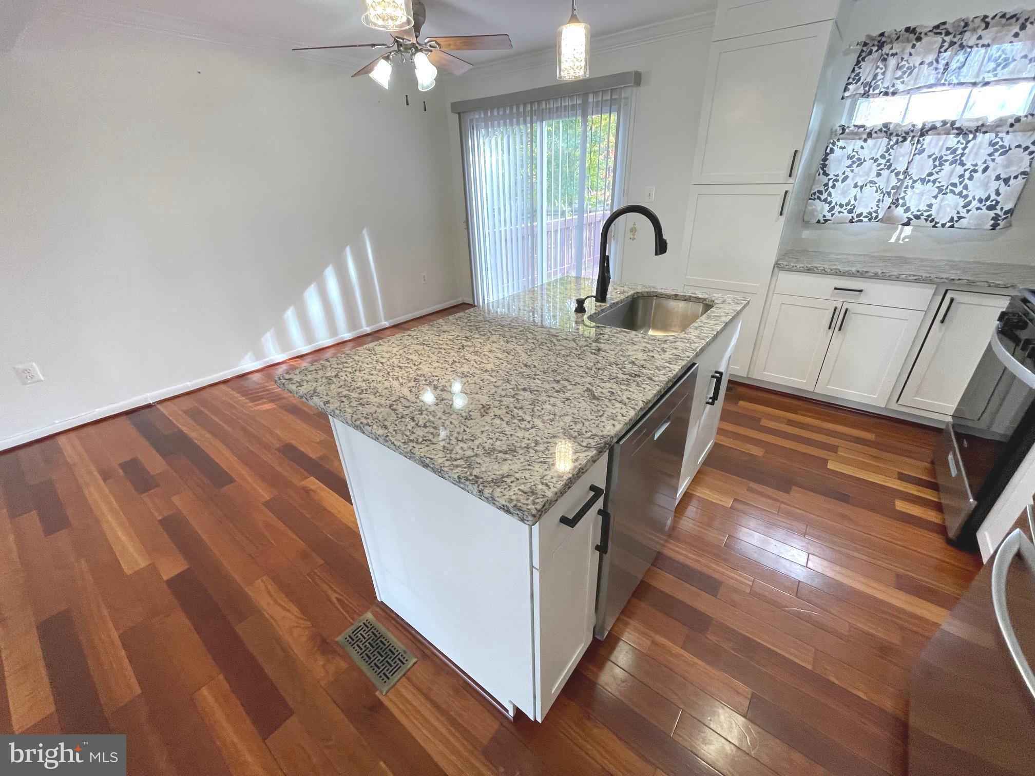 DALE CITY - Residential Lease