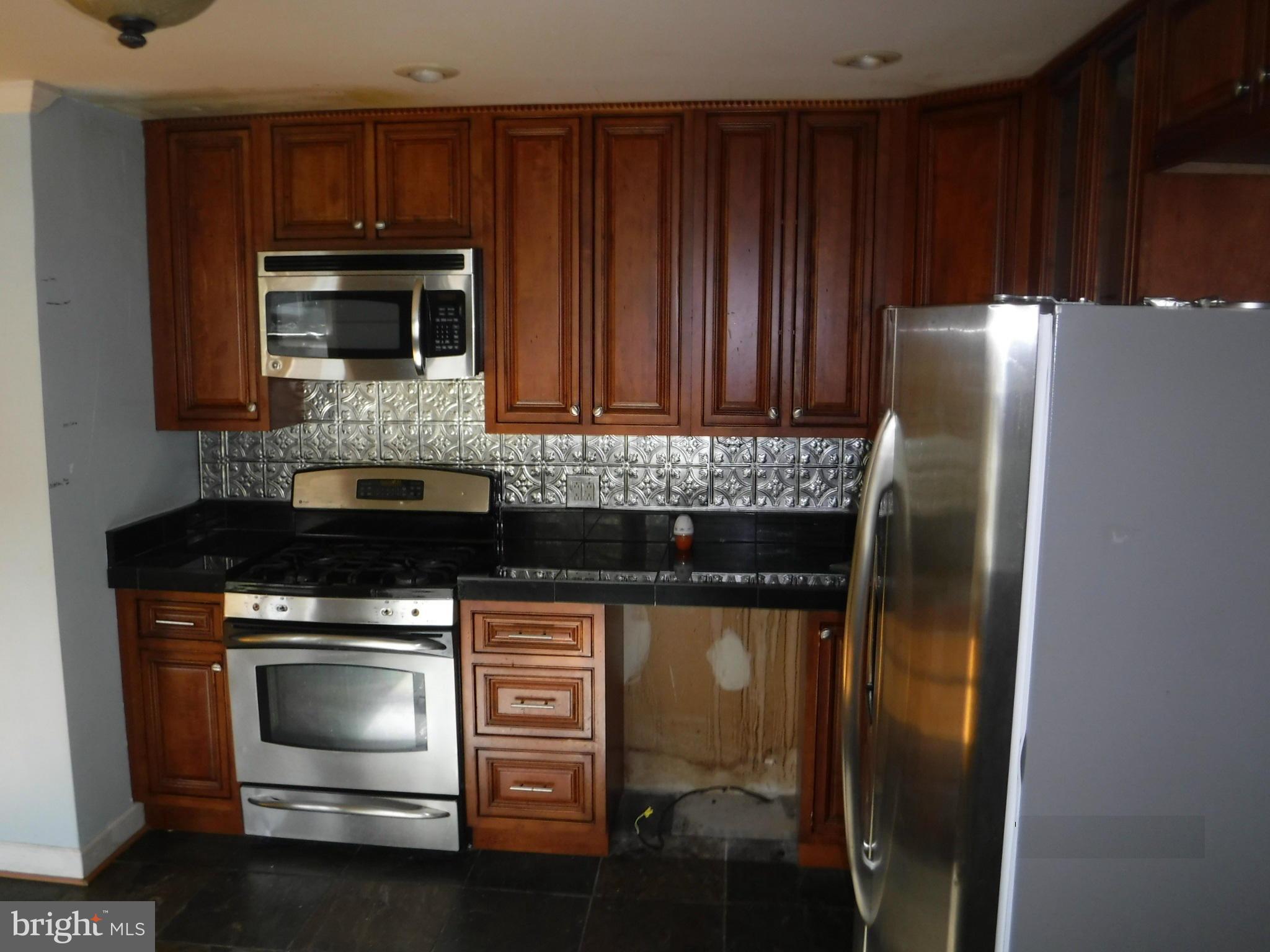 NORTHAMPTON - Residential