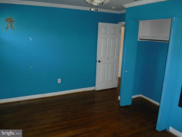 NORTHAMPTON - Residential