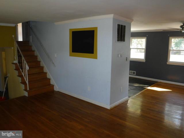 NORTHAMPTON - Residential