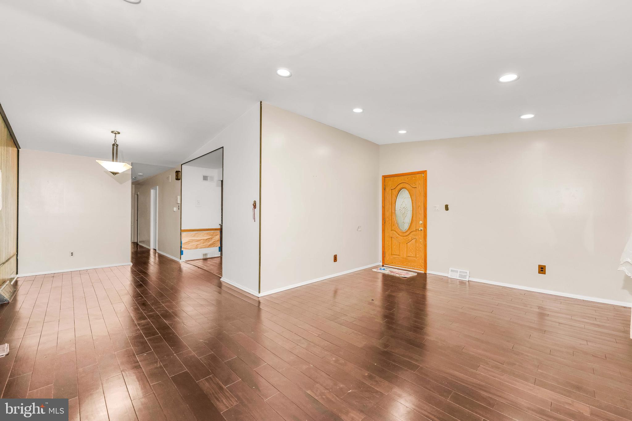 PHILADELPHIA (NORTHEAST) - Residential