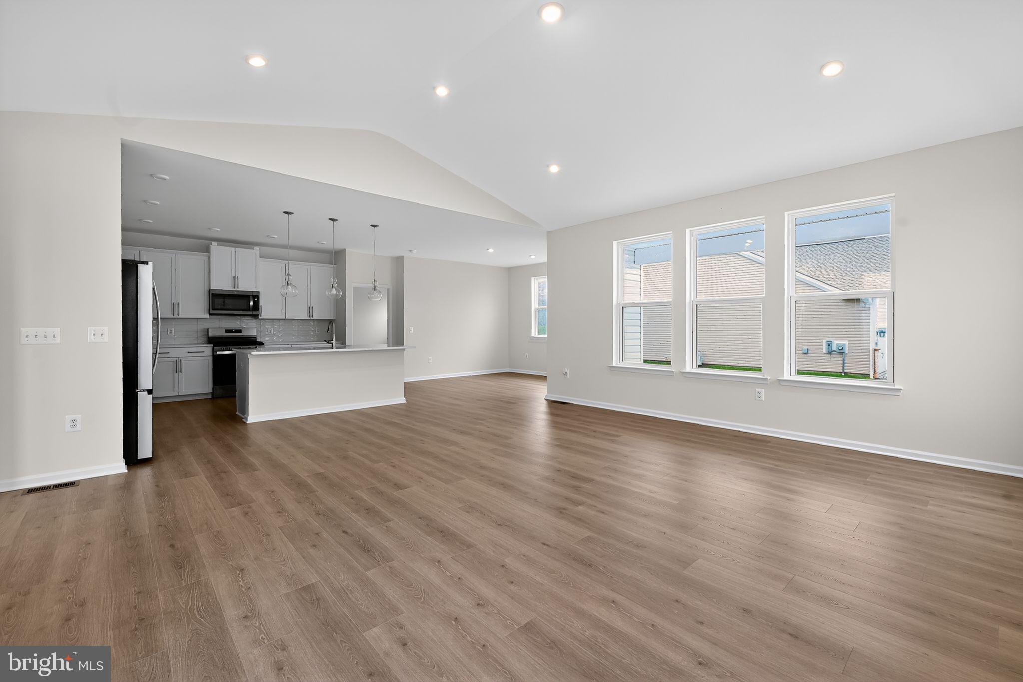 22059 HEARTWOOD CIRCLE