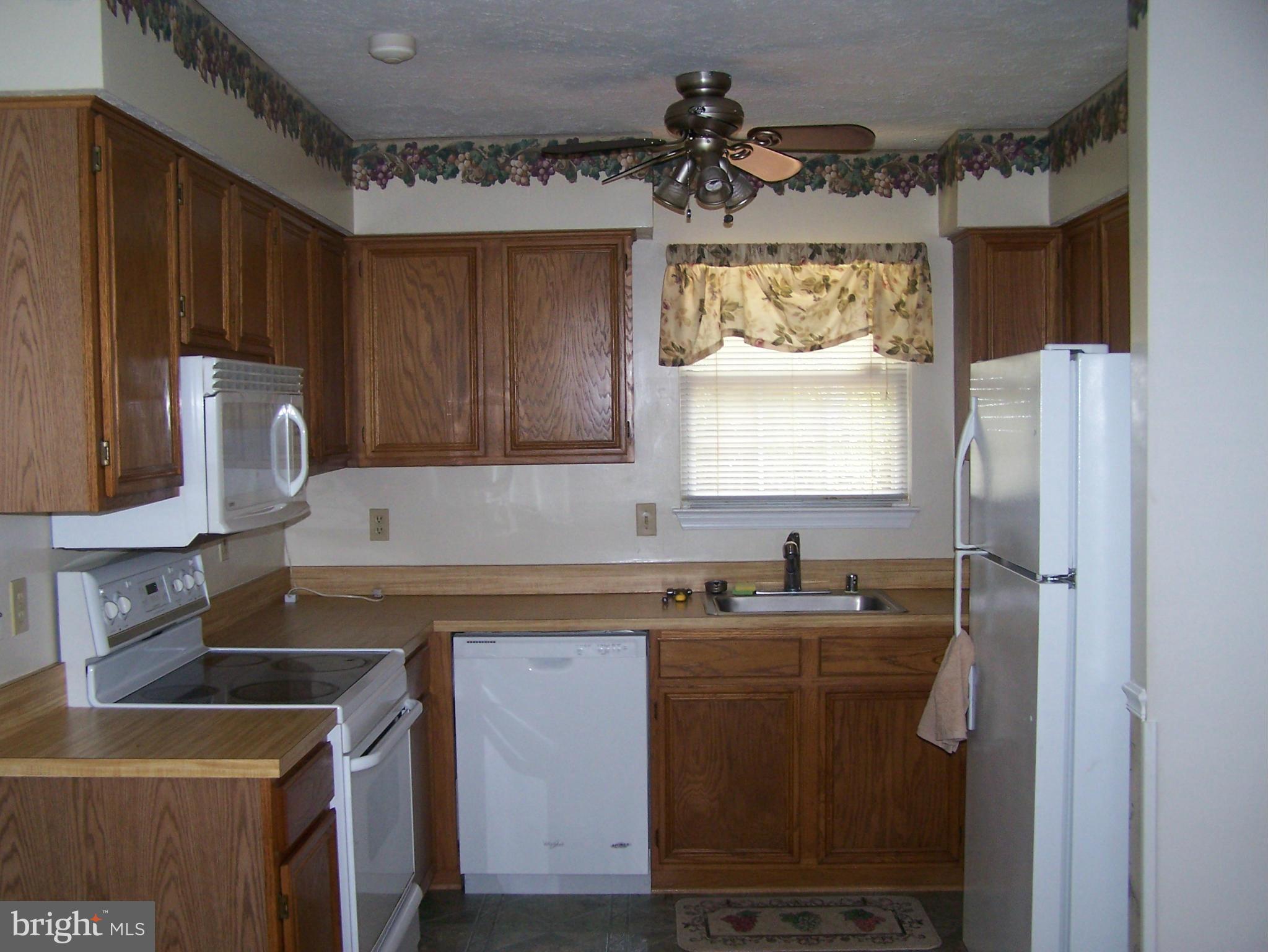 ST CHARLES SUB - HAMPSHIRE - Residential