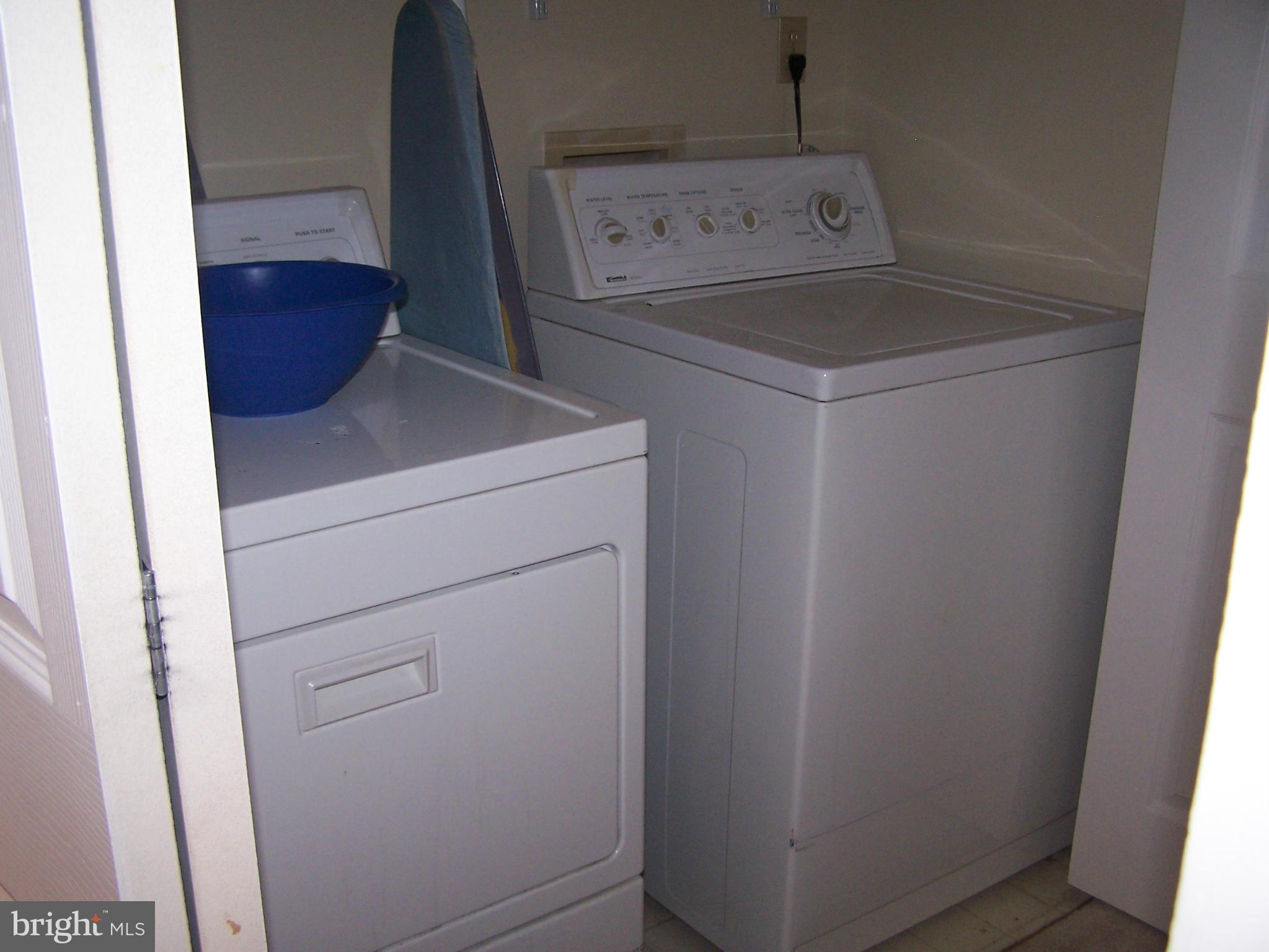 ST CHARLES SUB - HAMPSHIRE - Residential