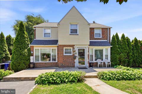 Homes For Sale - 1646 Surrey Lane<br/> Delaware County, HAVERTOWN, PA 19083