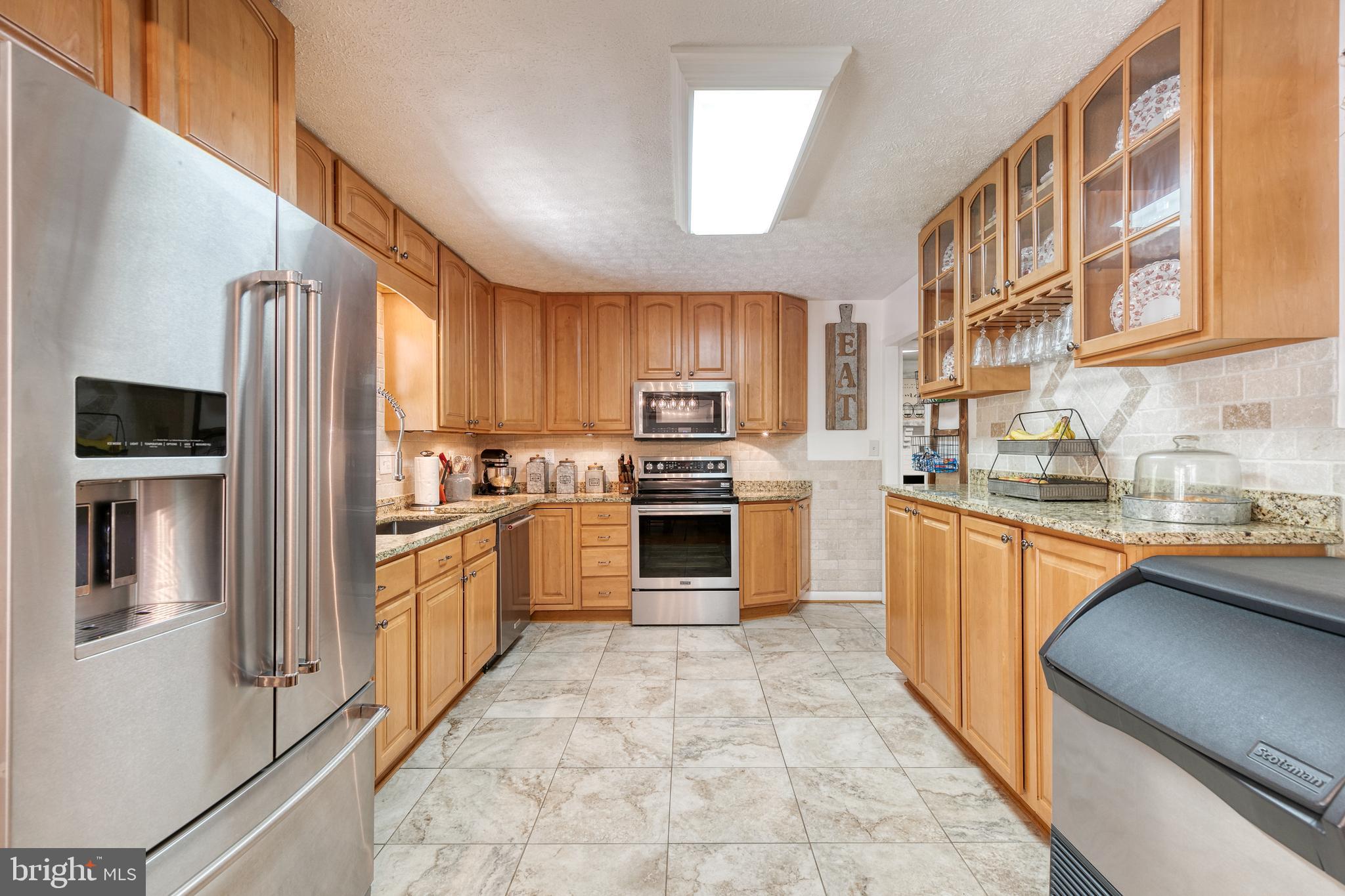 BALDWIN HILLS - Residential