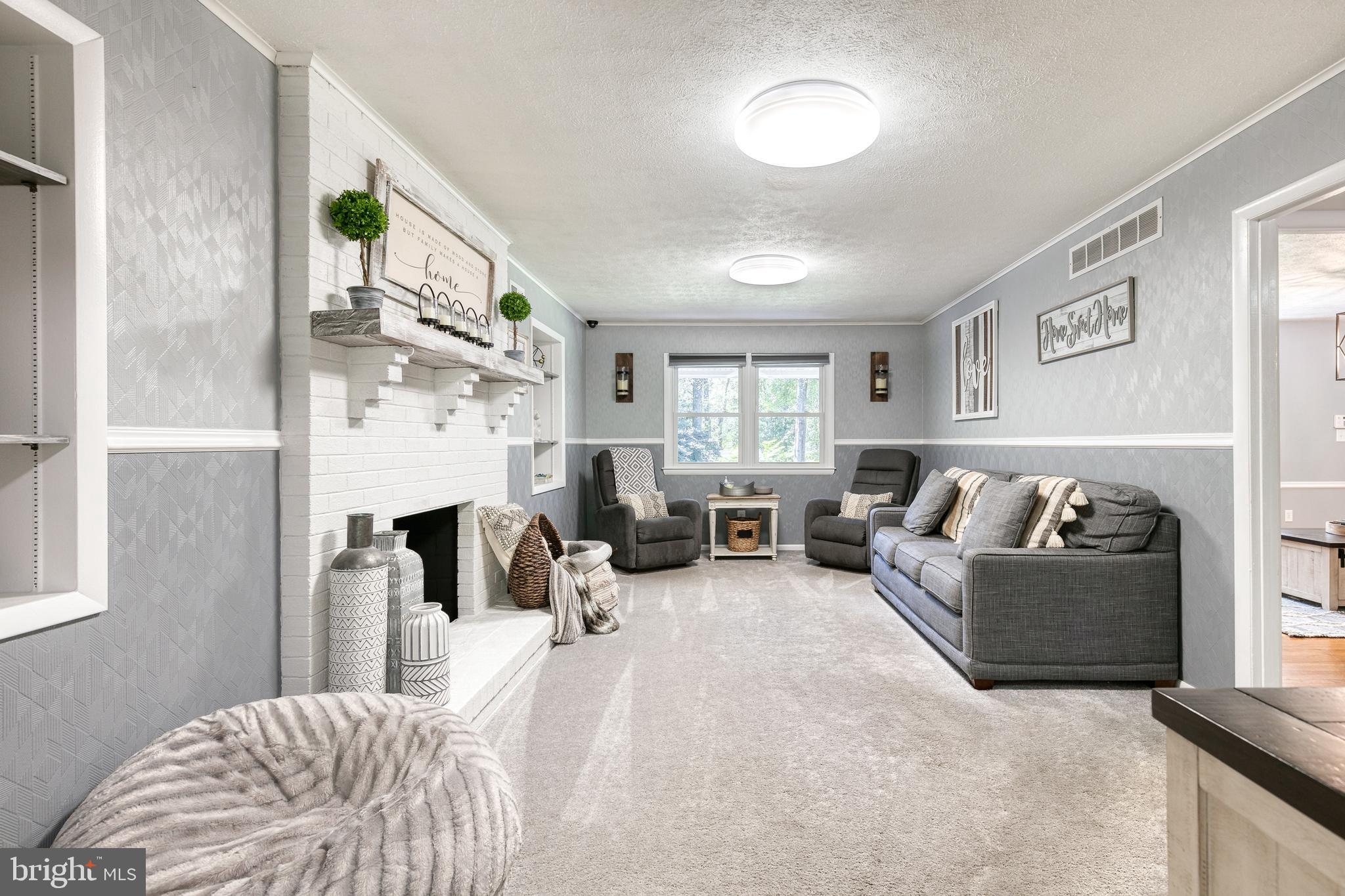 BALDWIN HILLS - Residential