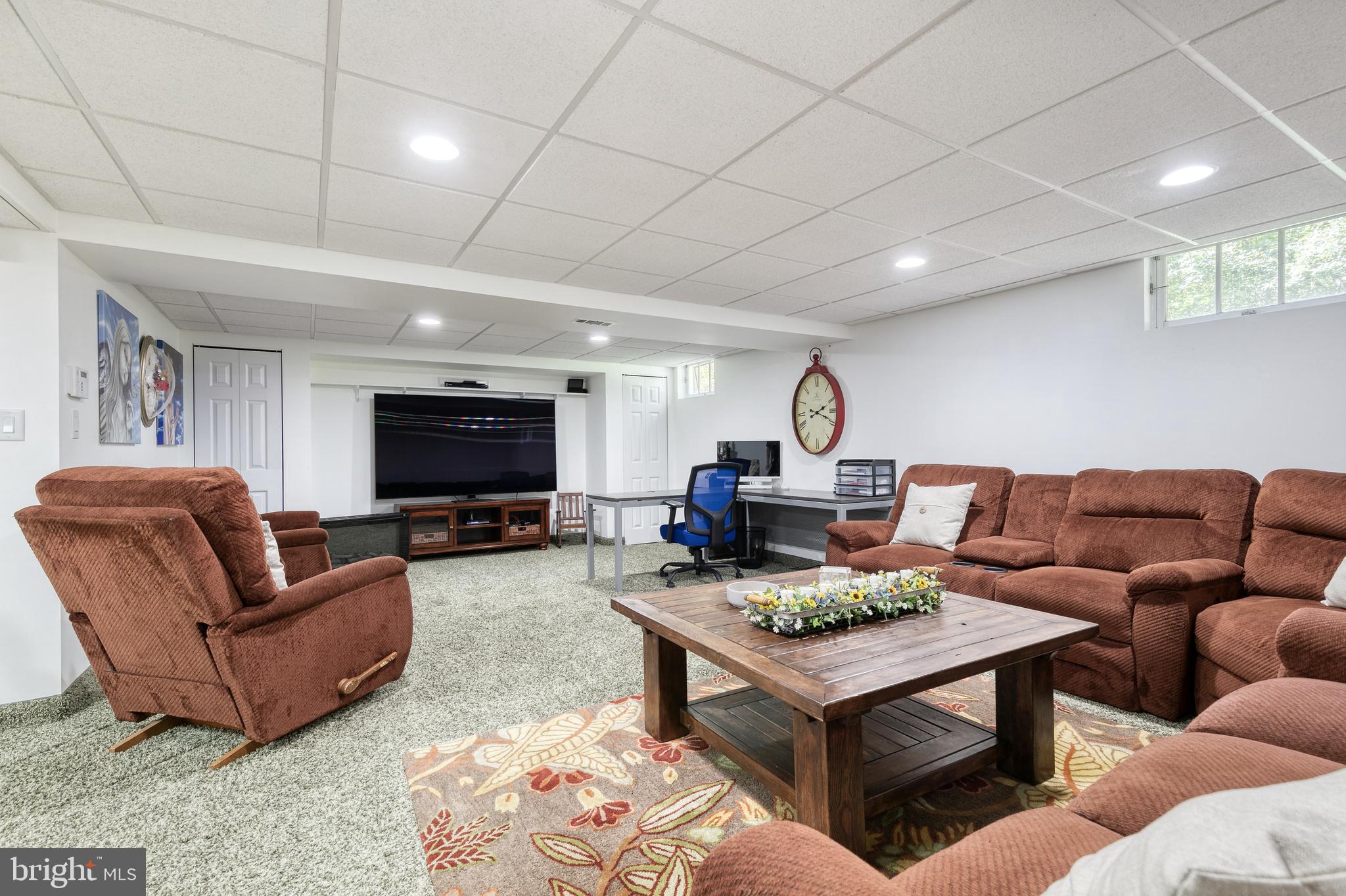 BALDWIN HILLS - Residential