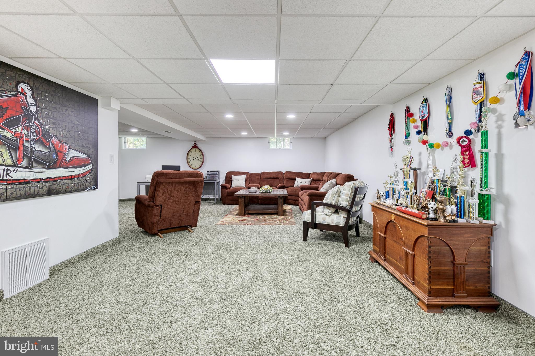 BALDWIN HILLS - Residential