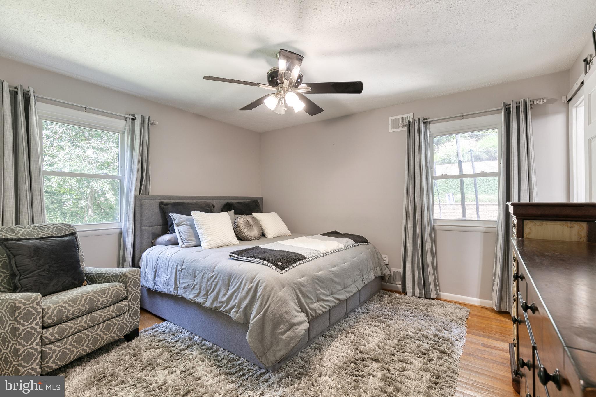 BALDWIN HILLS - Residential